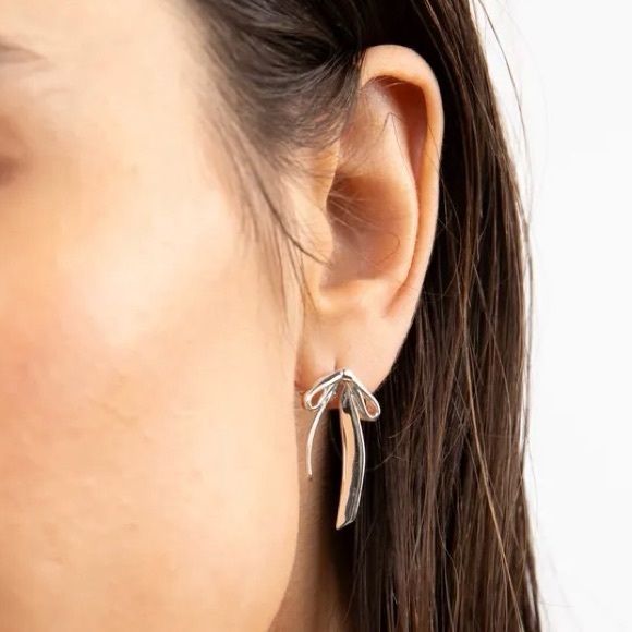 Silver Bow Earrings - Picture 4 of 4
